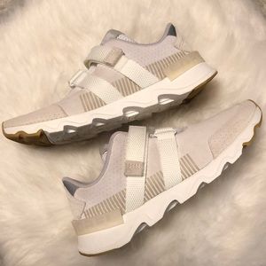 Like-New Sorel Kinetic Lite Strap Sneaker